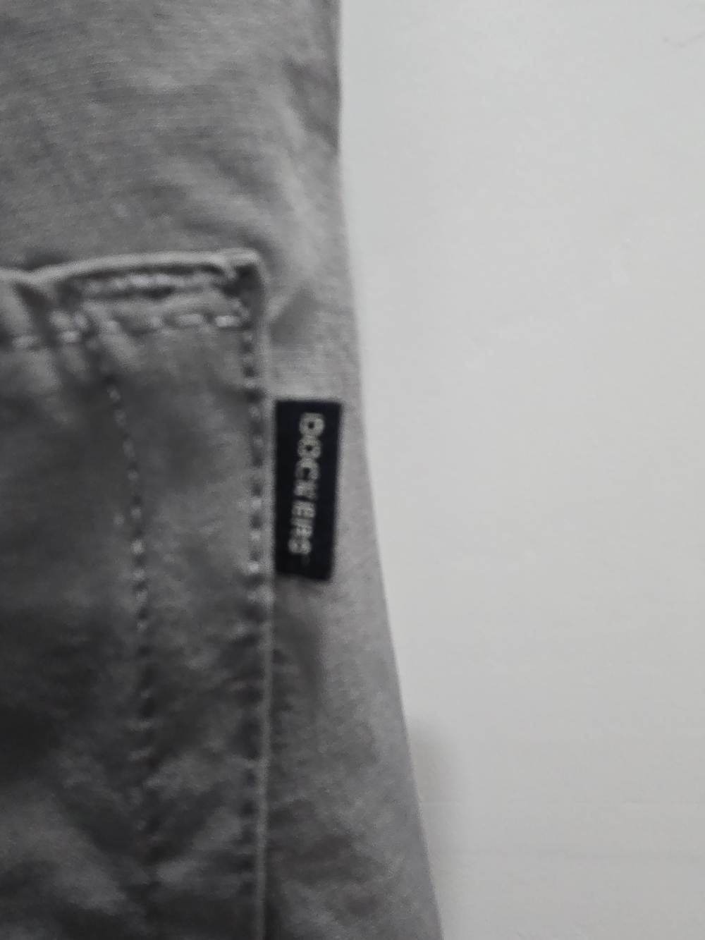 Dockers Men’s 360 Tech Light Gray Chinos with Branded Pocket Tag